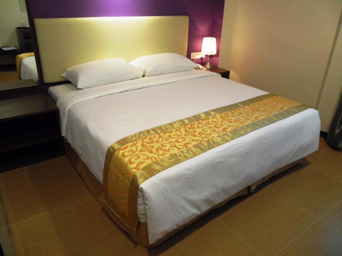 Eight Days Boutique Hotel - Mount Austin Johor Bahru Exterior foto